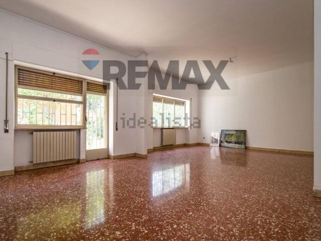 Appartamento in vendita di 175 m² in Viale Lazio, 1