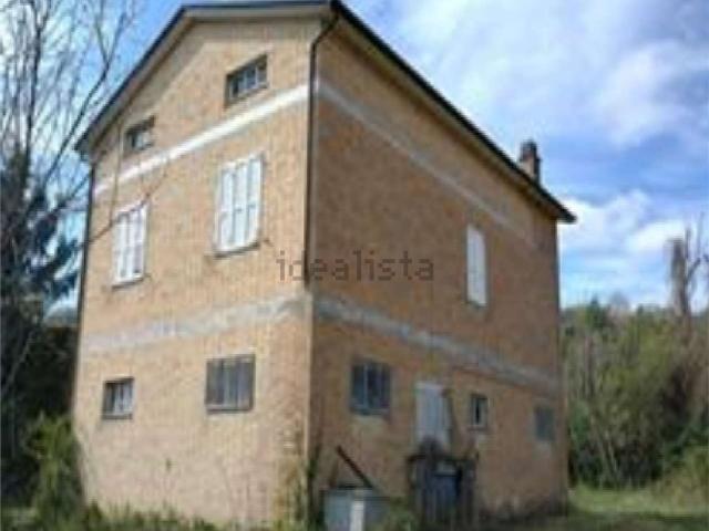 Appartamento in vendita di 175 m² in Contrada Vezzelli