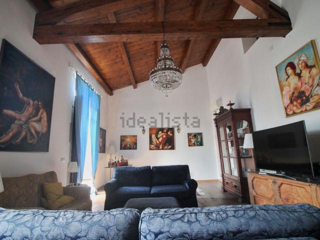 Appartamento in vendita di 175 m² in Corso Umberto I, 89