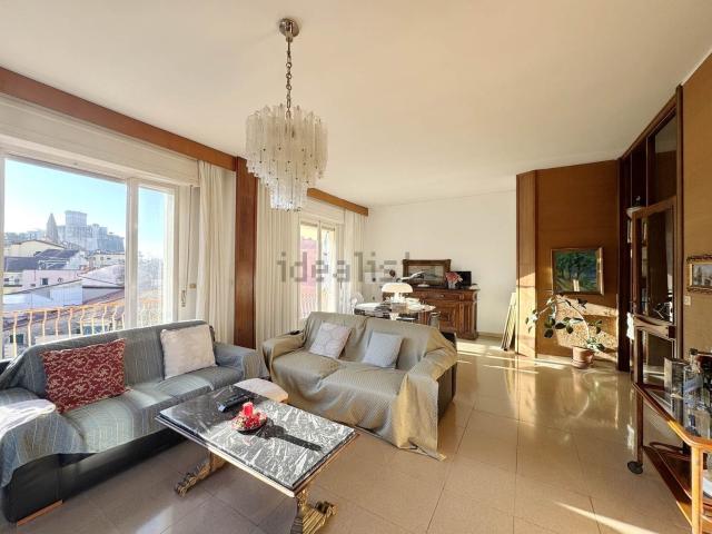 Appartamento in vendita di 176 m²
