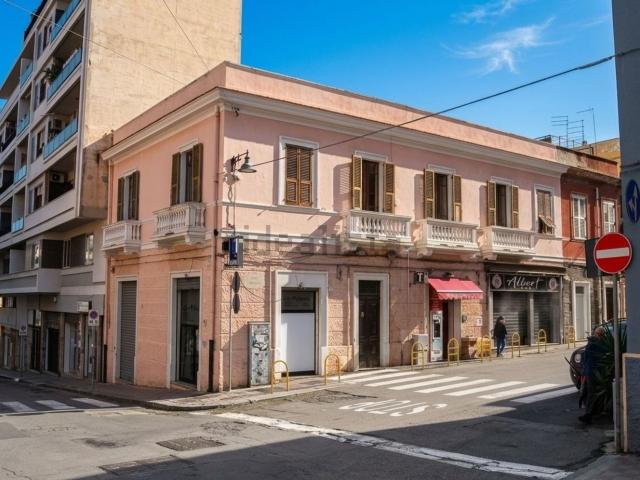 Appartamento in vendita di 176 m² in Via Giardini