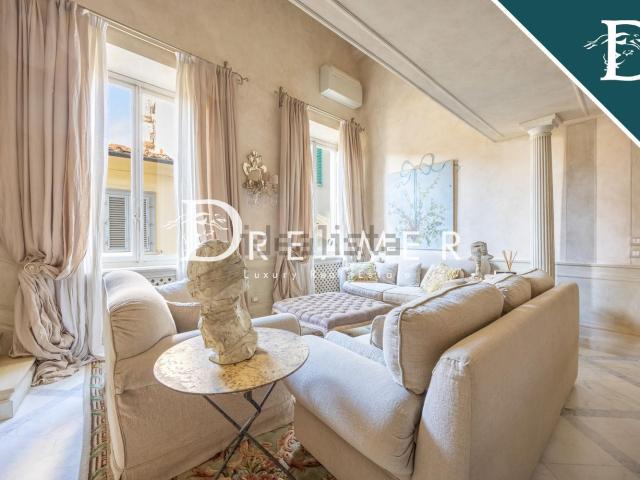 Appartamento in vendita di 176 m² in Via delle Belle Donne, 3