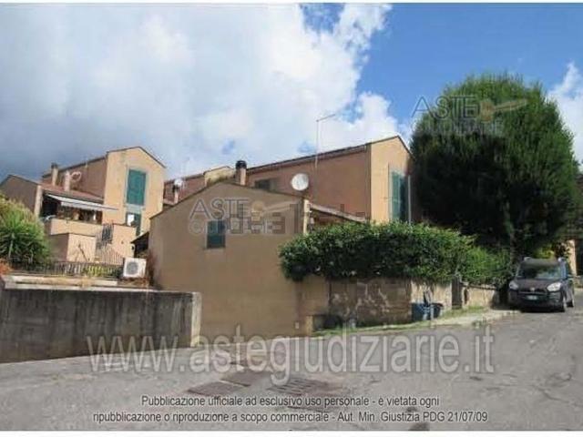 Appartamento in vendita di 176 m² in Via I Maggio, 23