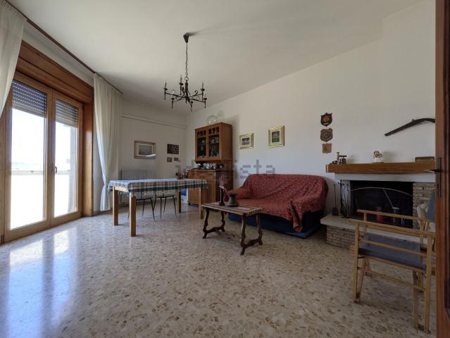 Appartamento in vendita di 176 m² in Via Madonna della Fiducia, 103