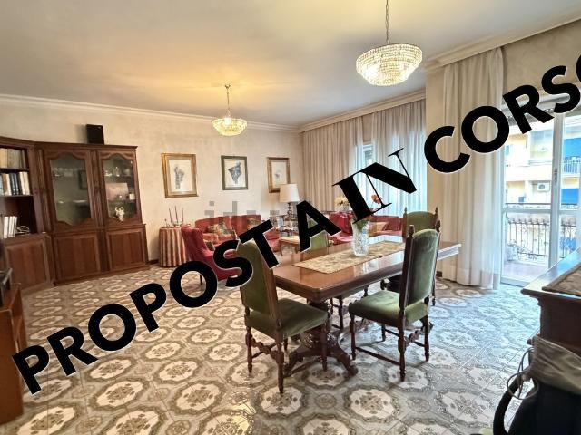 Appartamento in vendita di 176 m² in Via Mario Musco, 16