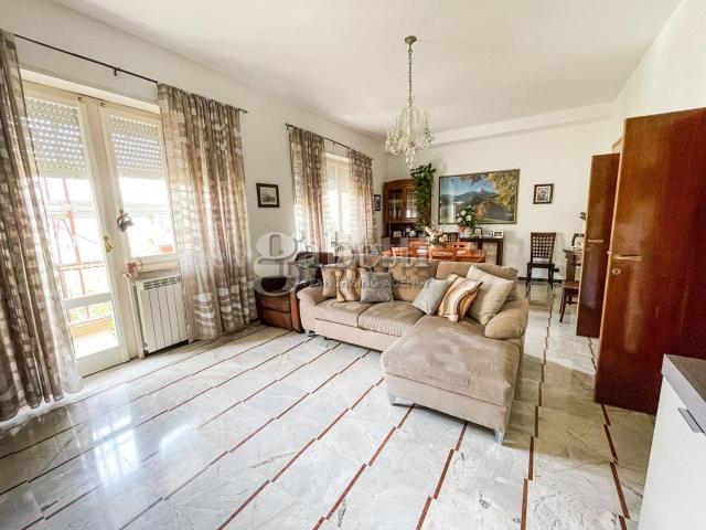 Appartamento in vendita di 176 m² in Via Sardegna
