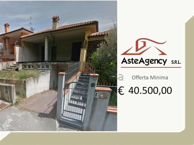 Appartamento in vendita di 176 m² in Via Seriole