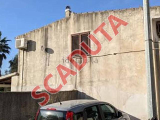 Appartamento in vendita di 176 m² in Via per Floridia