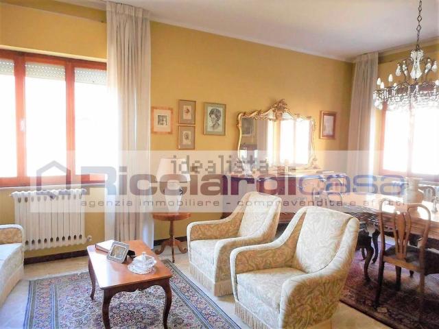 Appartamento in vendita di 176 m² in Via Piemonte, 27