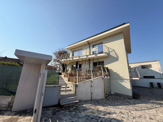 Appartamento in vendita di 176 m² in Via Racconigi, 16