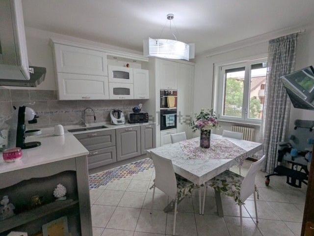 Appartamento in vendita di 177 m² in Via Catullo, 5