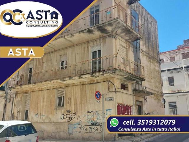 Appartamento in vendita di 177 m² in Via Cairoli, 55
