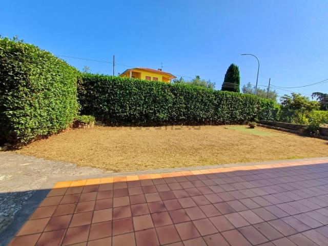 Appartamento in vendita di 177 m² in Via Circonvallazione, 71