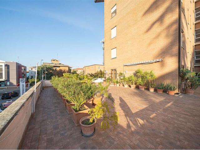 Appartamento in vendita di 177 m² in Via A. Manzoni, 11