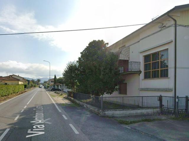 Appartamento in vendita di 177 m² in Via Antonio Gramsci