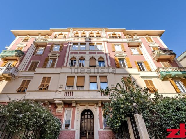 Appartamento in vendita di 177 m² in Via Albaro