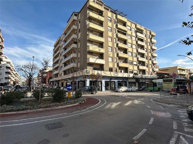 Appartamento in vendita di 177 m² in Via Giulio Mazzarino, 8