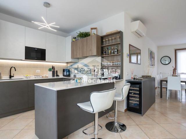 Appartamento in vendita di 177 m² in Via Guglielmo Marconi