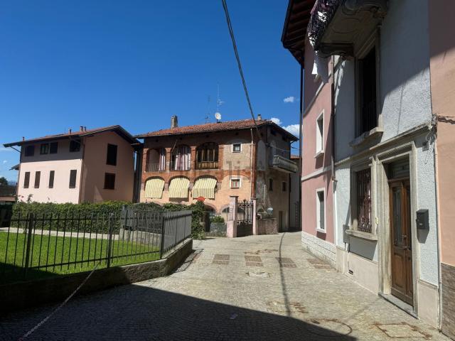Appartamento in vendita di 177 m² in Via da mesanzana