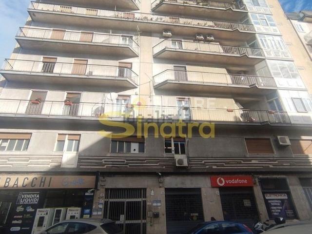 Appartamento in vendita di 177 m² in Via E. Bellia, 126