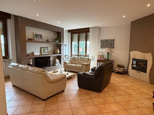 Appartamento in vendita di 177 m² in Via Felice Cavallotti, 48