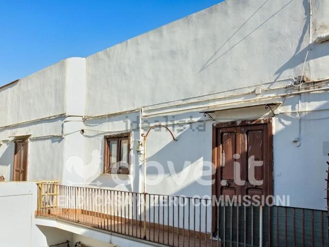 Appartamento in vendita di 177 m² in Via IV Novembre, 46