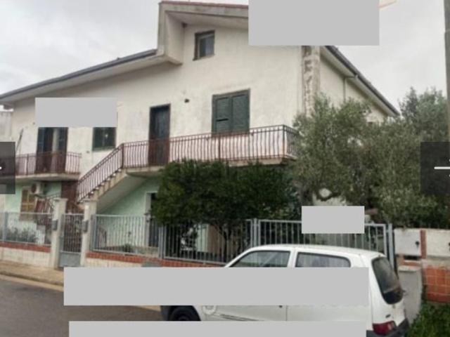 Appartamento in vendita di 177 m² in Via la Pira, 8