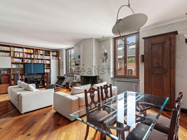 Appartamento in vendita di 177 m² in Via Parmigianino, 11