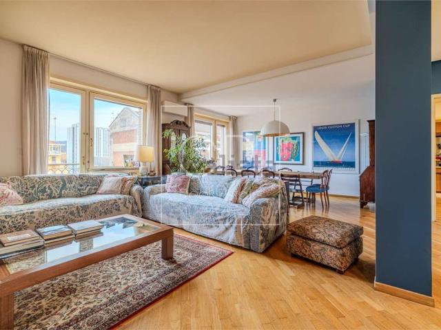 Appartamento in vendita di 177 m² in Via Principi d&apos Acaja, 38