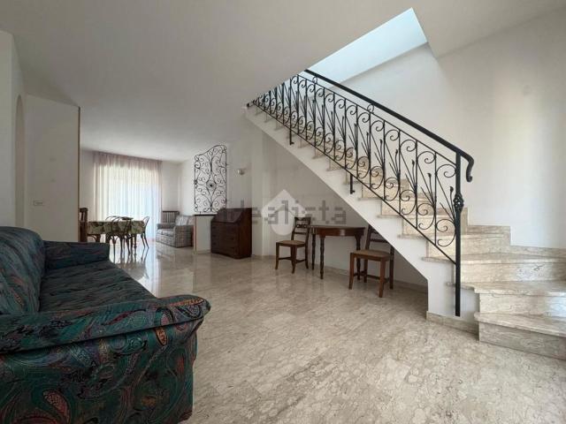 Appartamento in vendita di 177 m² in Via Roma, 6