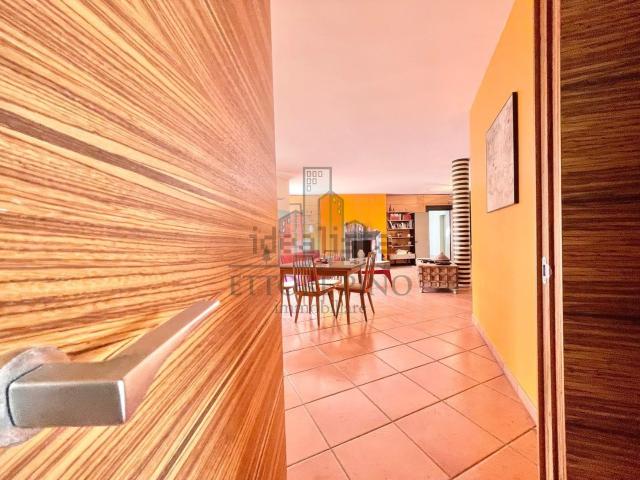 Appartamento in vendita di 177 m² in Viale Stazione