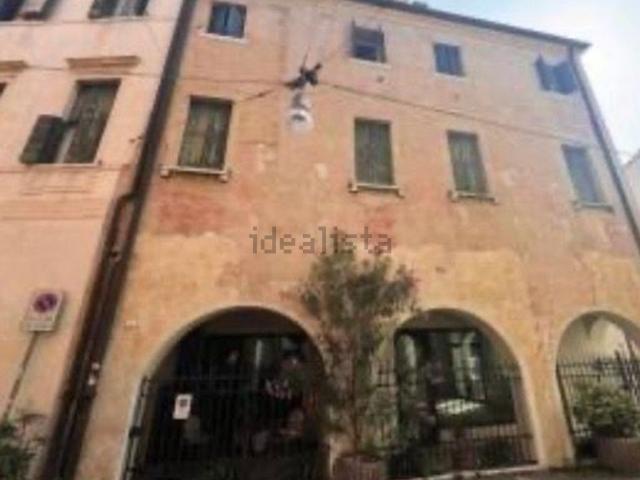 Appartamento in vendita di 177 m² in Vicolo Avogari, 1