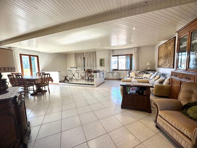 Appartamento in vendita di 178 m²