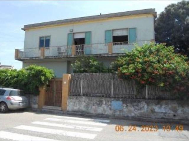 Appartamento in vendita di 178 m² in Via Cagliari, 38