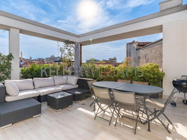Appartamento in vendita di 178 m² in Via Bartolomeo Panizza, 8