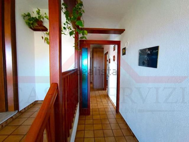 Appartamento in vendita di 178 m² in Via degli Agricoltori, 23