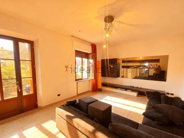 Appartamento in vendita di 178 m² in Via del Colombaione, 53019