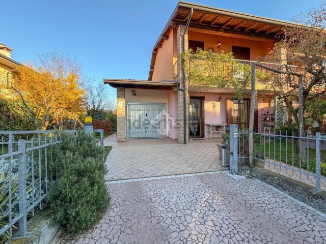Appartamento in vendita di 178 m² in Via Enrico Berlinguer, 87