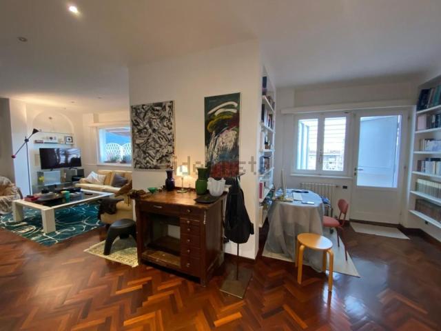 Appartamento in vendita di 178 m² in Via Fratelli Rosselli, 55047