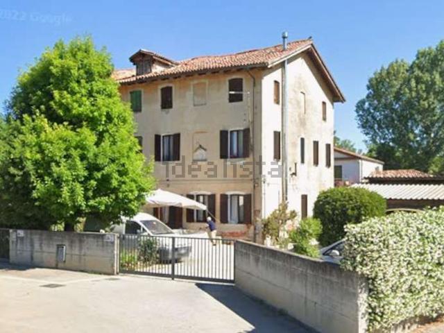 Appartamento in vendita di 178 m² in Via Luigi Einaudi, 19