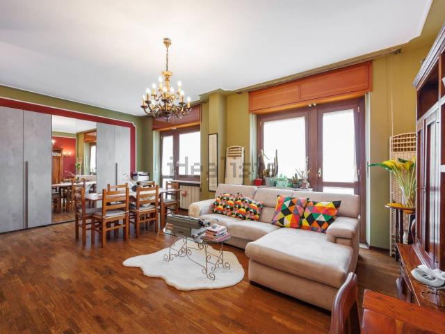 Appartamento in vendita di 178 m² in Via Monteponi
