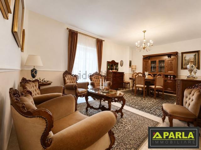 Appartamento in vendita di 178 m² in Via Maiorana