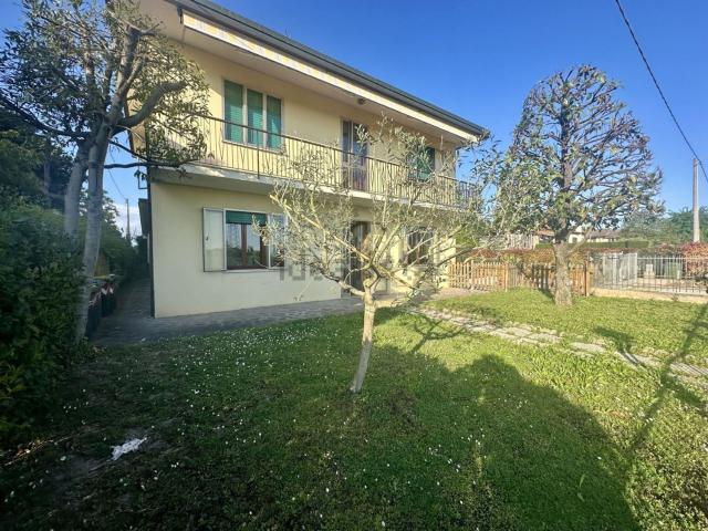 Appartamento in vendita di 178 m² in Via Sottomarina