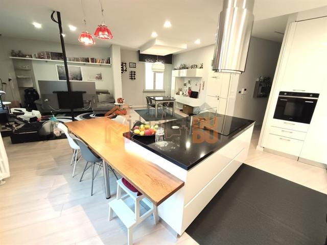 Appartamento in vendita di 178 m² in Viale Luca Signorelli