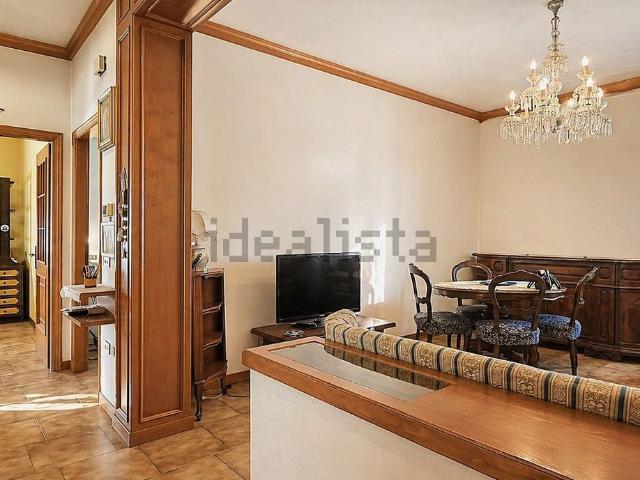 Appartamento in vendita di 179 m² in Via Antonio Cantore, 30