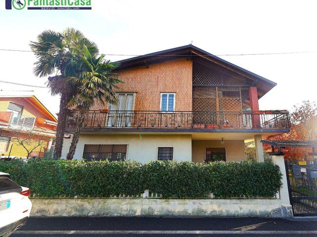 Appartamento in vendita di 179 m² in Via G. Medici, 30