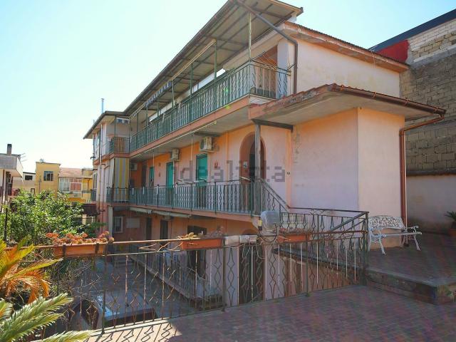 Appartamento in vendita di 179 m² in Via Gaetano Donizetti, 5