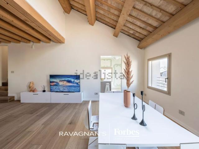 Appartamento in vendita di 179 m² in Via Tolpada, 10