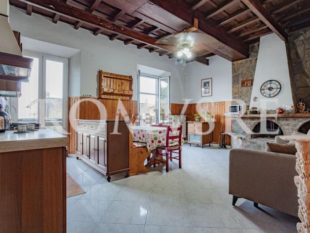 Appartamento in vendita di 179 m² in Corso Giacomo Matteotti, 16