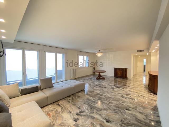 Appartamento in vendita di 180 m²